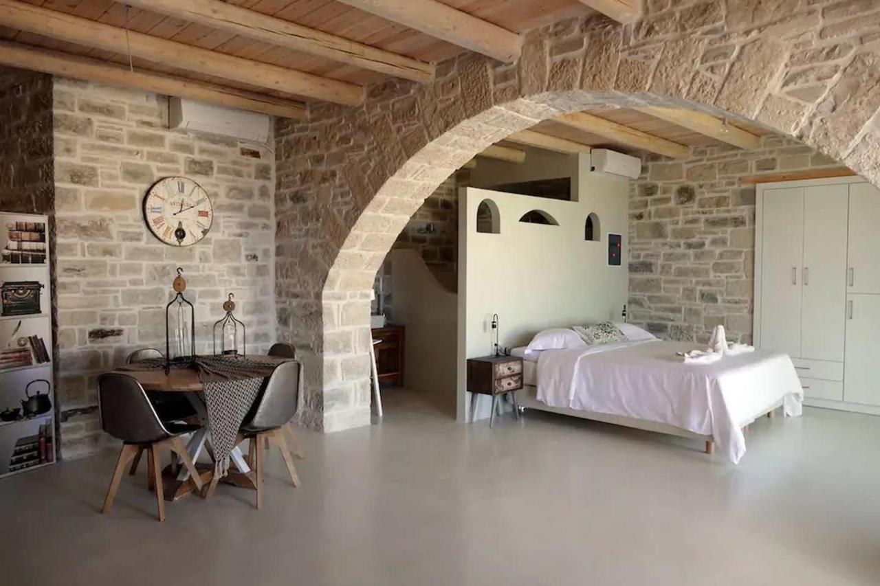Selini Luxury Apartment
