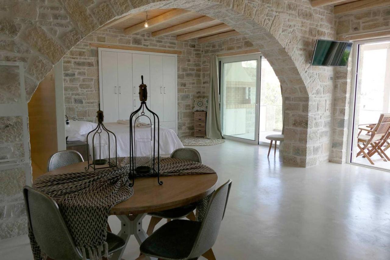 Selini Luxury Apartment