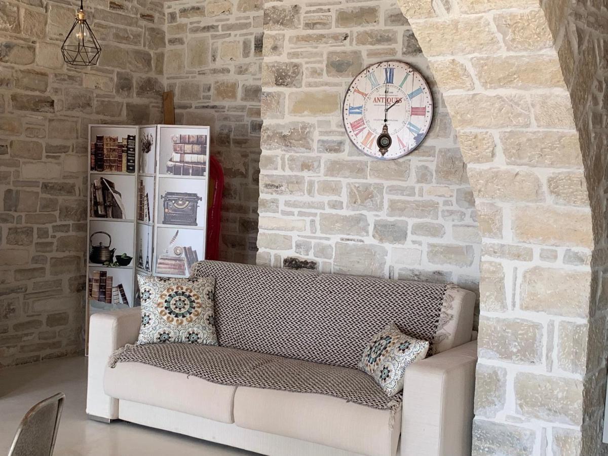 Selini Luxury Apartment